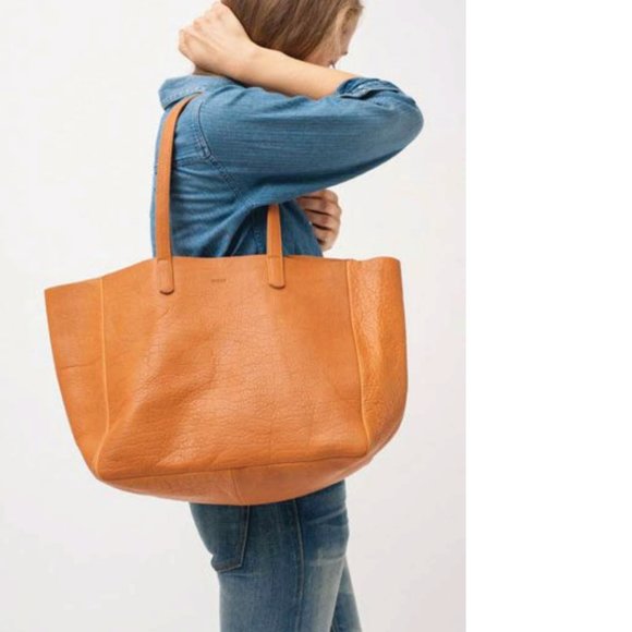 BAGGU Handbags - BAGGU Oversize Tote